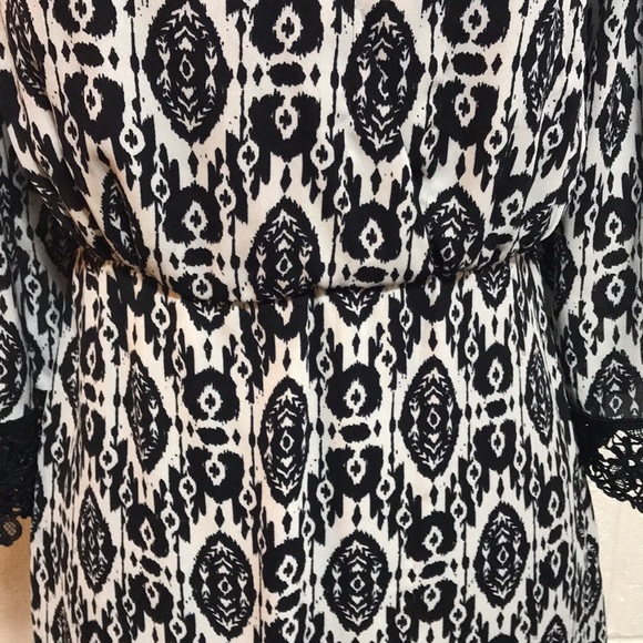 Almost Famous Dress  Med. - Picture 3 of 9